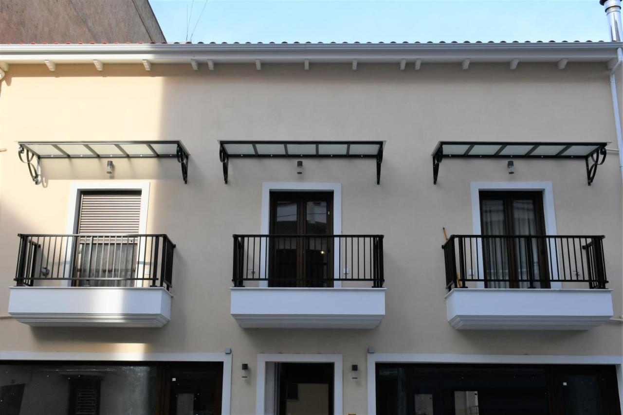 Comfy And Stylish Apt2 Ioannina Ngoại thất bức ảnh